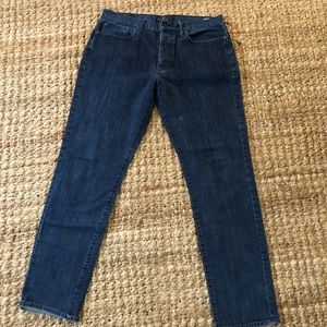 Lucky brand men’s Dark wash jeans